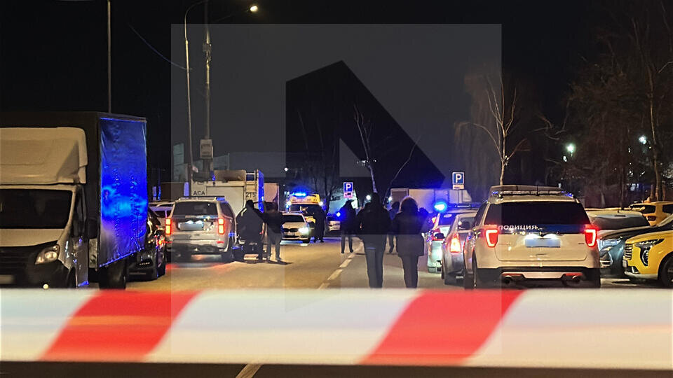     Прокуратура: два сотрудника ДПС пострадали при взрыве на юге Москвы РЕН ТВ