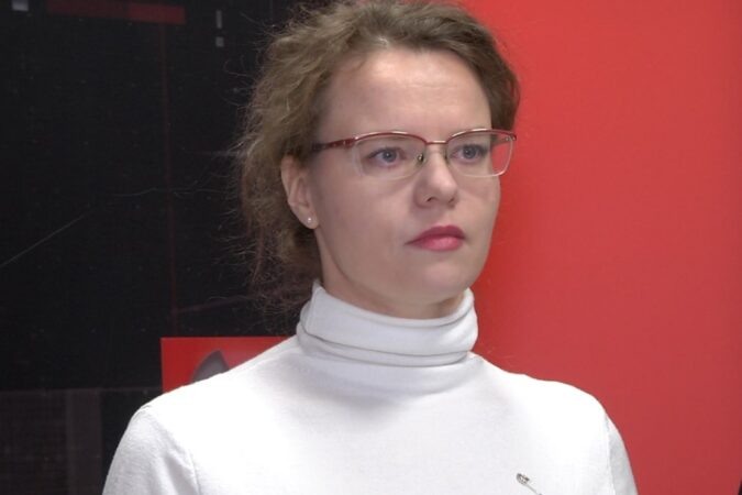    Евгения Белецкая, работала фасовщицей в ЗАО Шоколадная фабрика «Новосибирская»