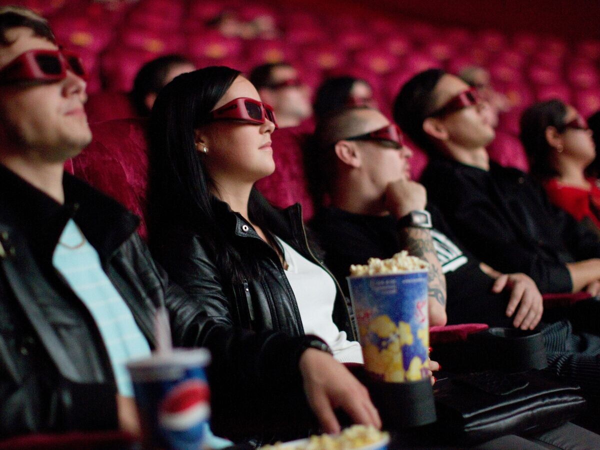    Зрители в кинотеатре во время просмотра фильма в формате 3D | © РИА Новости / Илья Питалев