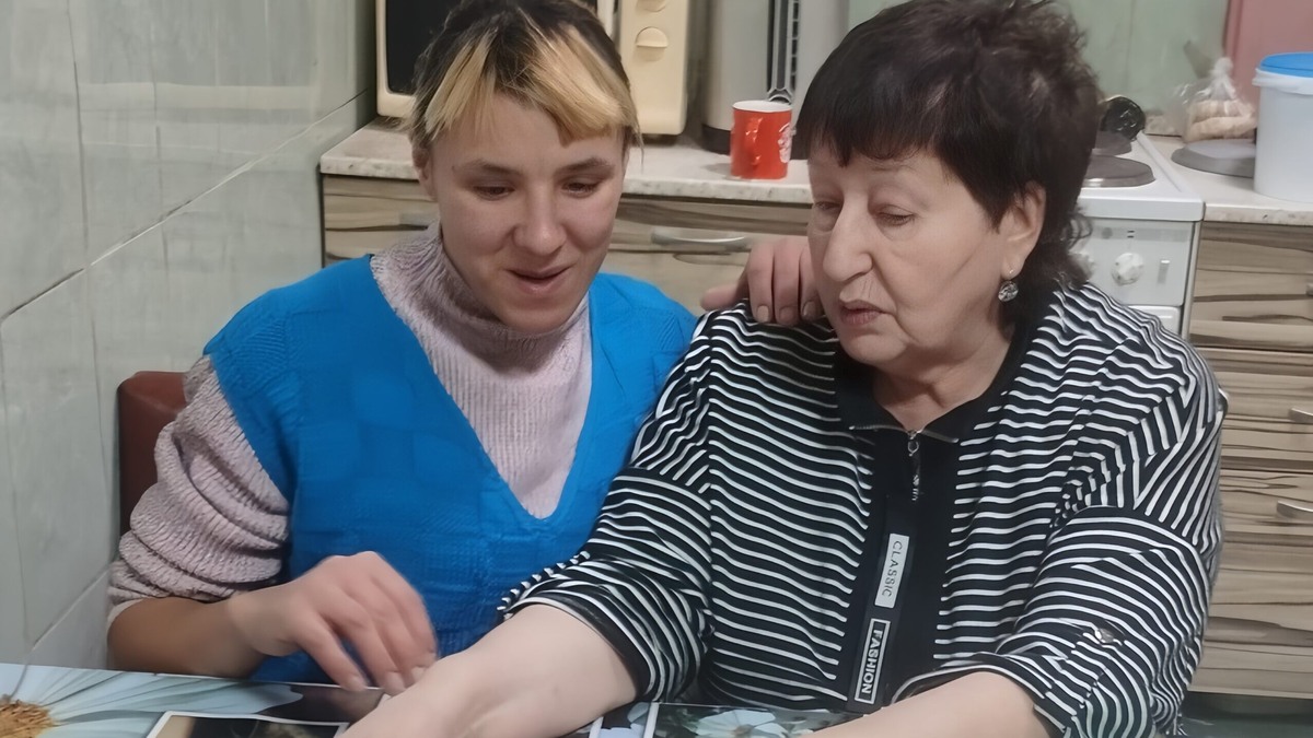    В 30 лет умеет считать лишь до пяти: бежавшую из рабства девушку спасли сибирские волонтёры