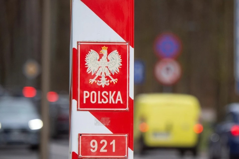    Жители Европы устроили затор на границе, чтобы попасть на Новый год в Россию GLOBAL LOOK PRESS