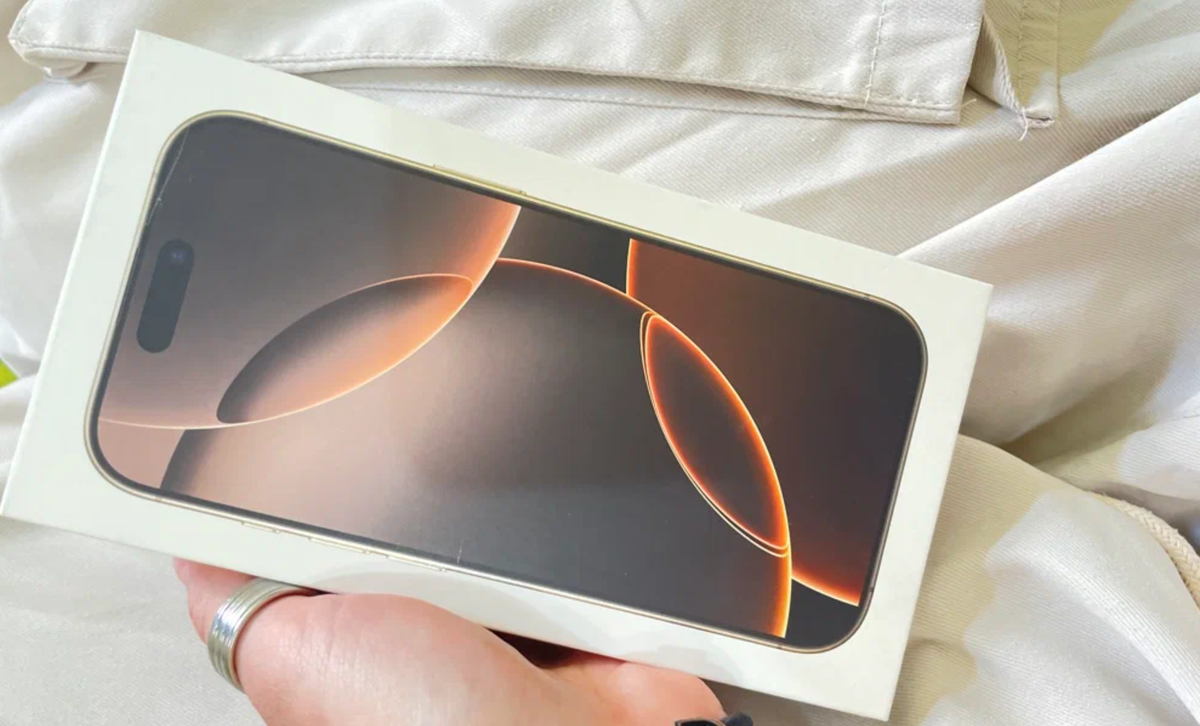 iPhone 16 Pro (6.3")