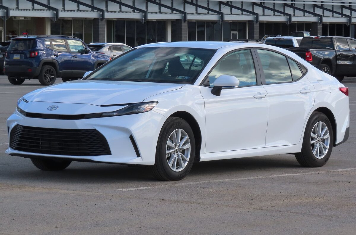   Toyota Camry