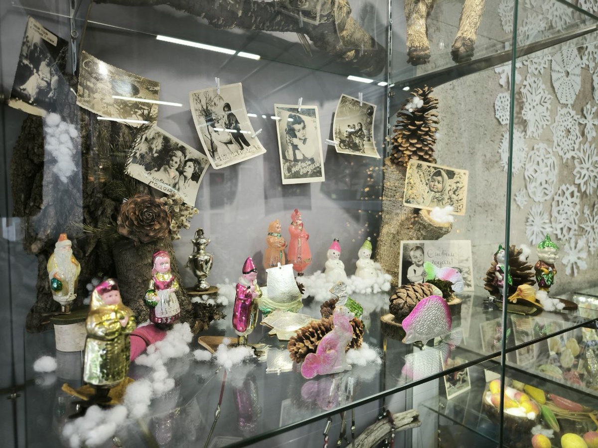 На выставке новогодних игрушек и открыток в Ботсаду ТГУ
Фото: СибБС ТГУ