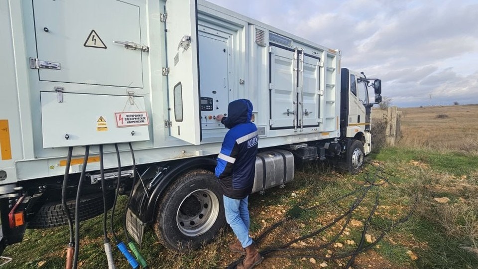    Для оперативного реагирования в случае ЧС в районе Фиолента установили 12 дизель-генераторов. Фото: ЦУР