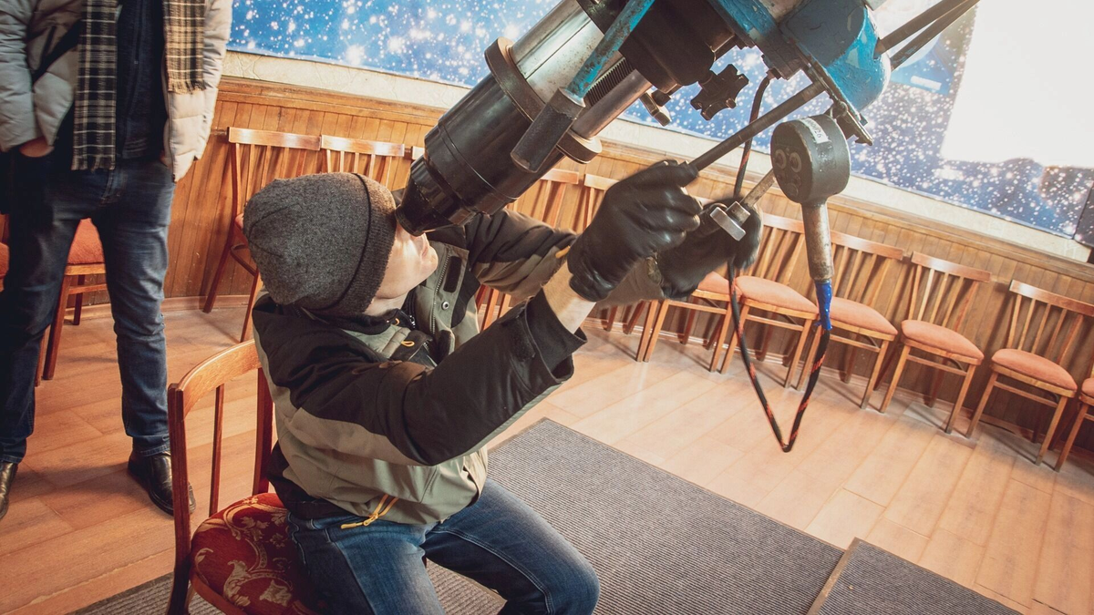 Считается, что через внутреннюю часть Солнечной системы ежегодно проходят около семи межзвездных объектов, однако за все время человечество зафиксировало лишь три. Фото: 1MI