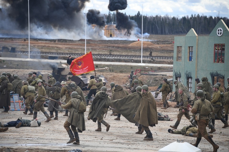    Историк Мягков: зверства неонацистов в Донбассе страшнее Второй мировой войны Михаил ФРОЛОВ