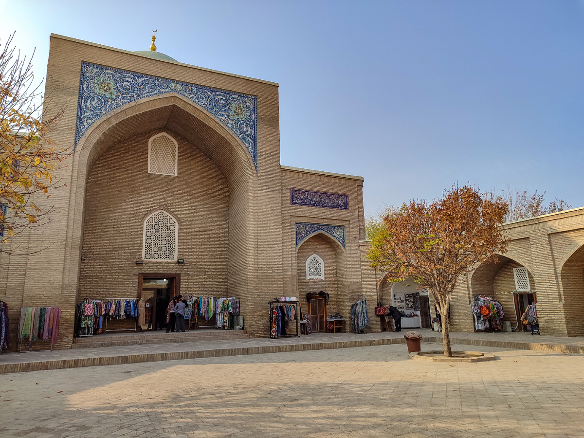 Медресе Барак-хана.