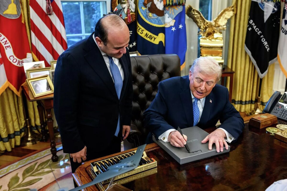 Посол Нарек Мкртчян встретился с президентом США Дональдом Трампом в Белом доме (243 декабря 2025). Вашингтон © Photo : press office of the Embassy of Armenia to the United States