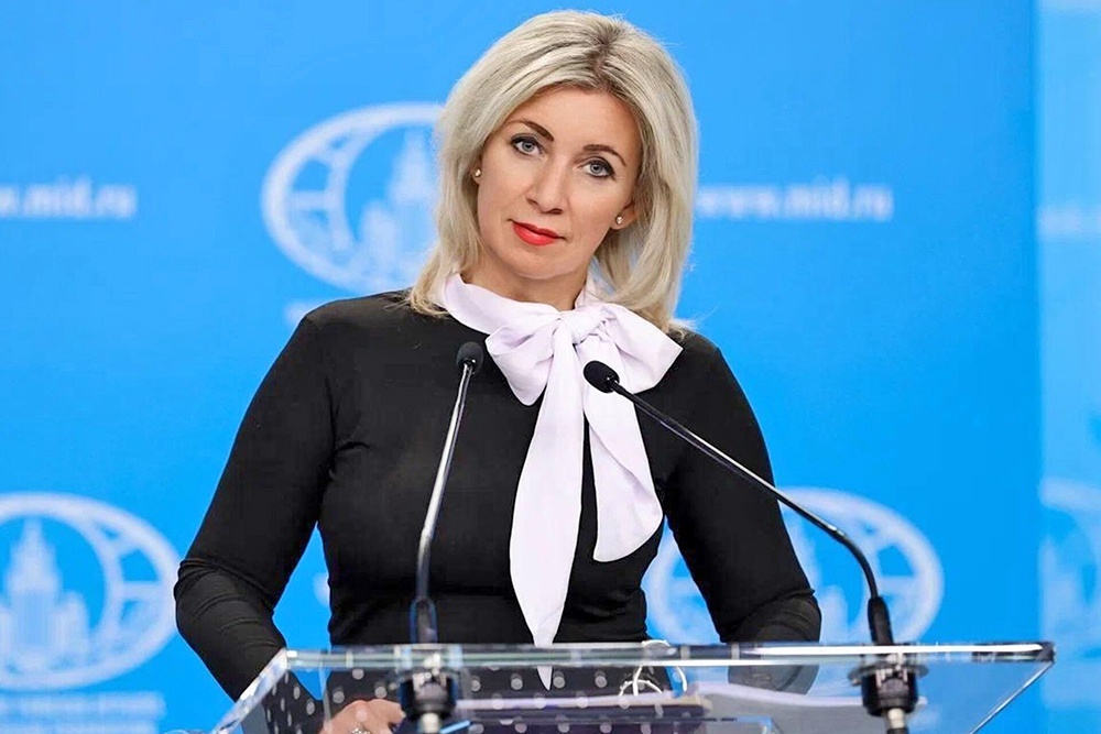    "Сегодня юбилей у яркой, талантливой женщины - дипломата и, не побоюсь, богини сегодняшнего российского информационного пространства Марии Захаровой", - написал сенатор Григорий Карасин. / МИД РФ