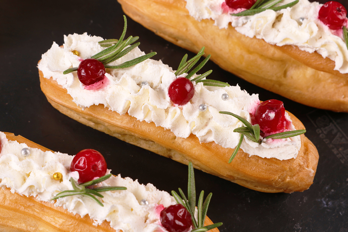 Пирожные «Эклер» с ванильной начинкой ТМ «ЕРМОЛИНО»