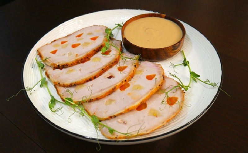 Сочная домашняя буженина для новогоднего стола: раскрываем главный секрет праздничного мяса