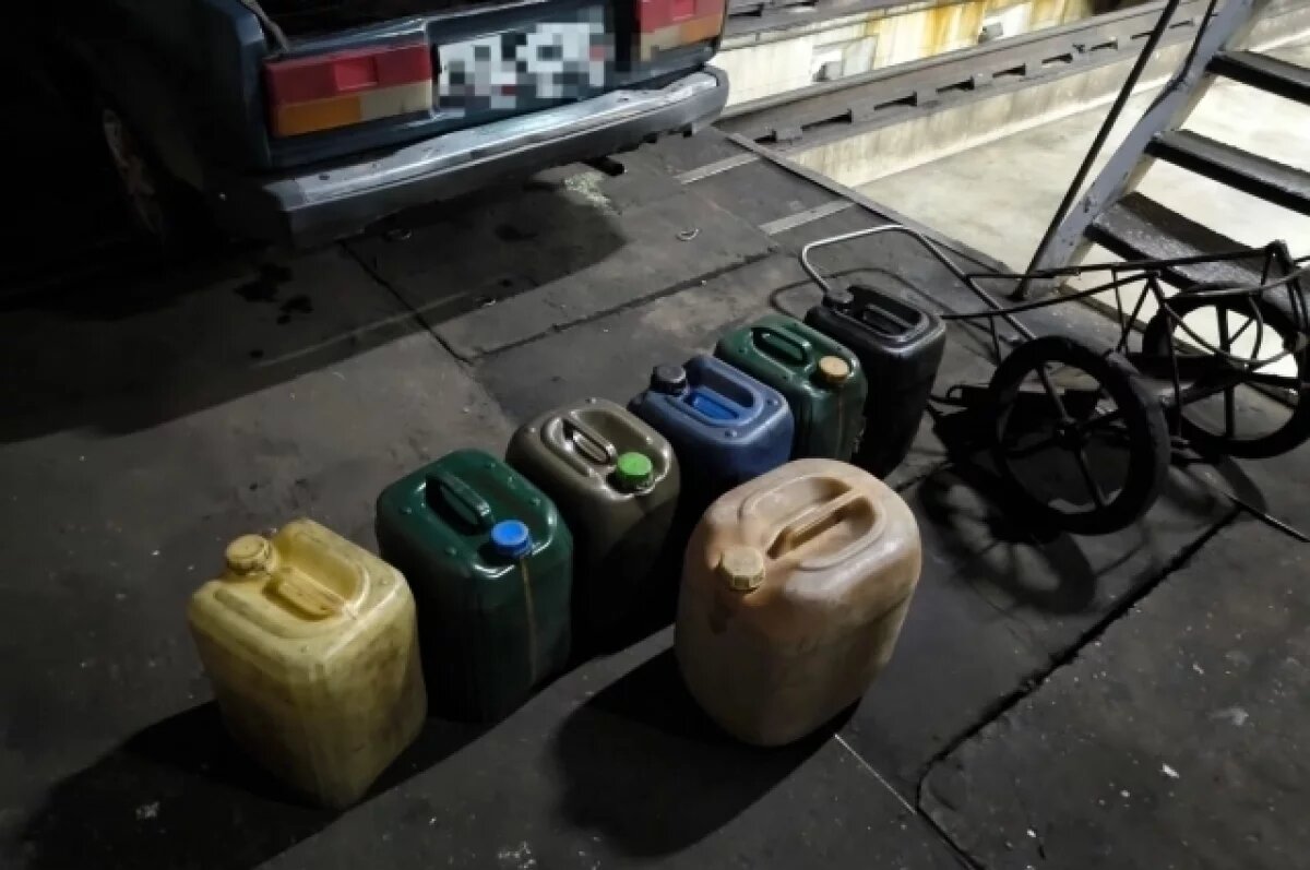    В Тверской области задержали машиниста, который сливал топливо с тепловоза