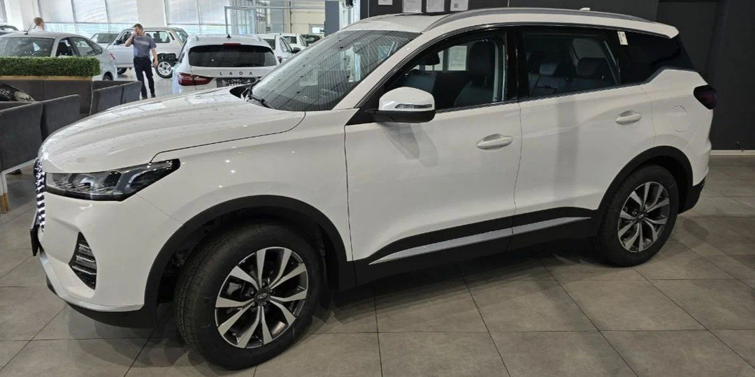 ВАЗ объявили скидки. Заехал к дилеру Лада. За сколько мне предложили купить Xcite X-Cross 7? Какие скидки есть?