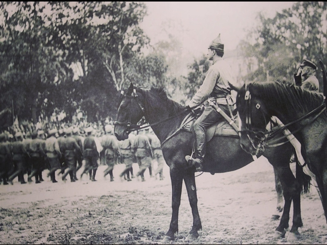 Михаил Тухачевский, смотр войск 1919 год.
