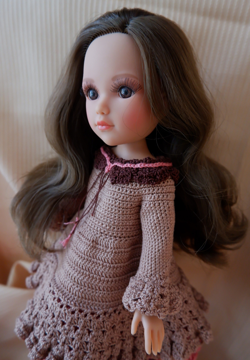 Попытка передать цвет платья при естественном свете. Листаем галерею