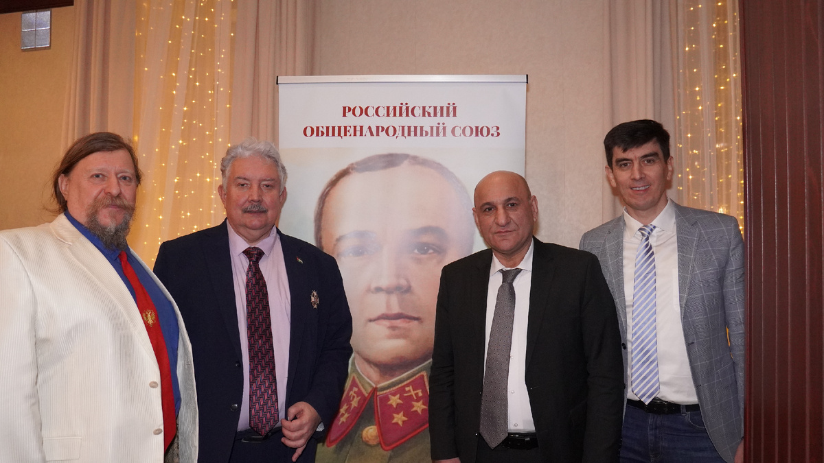 Президент Академии "Фатьян", журналист, блогер Алекс Курбатофф, известный политик, Президент Международной славянской академии наук, образования, искусств и культуры, лидер иранской диаспоры Талышского народа Исмаил Шабанов, общественный деятель Александр Иванов. 