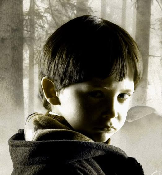 Фрагмент кадра из к/ф «Омен» (2006).