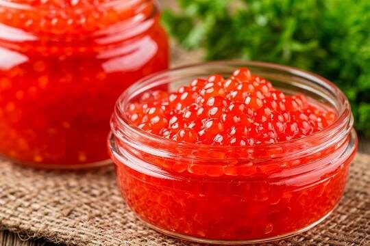    Роскачество нашло кишечную палочку в красной икре пяти брендов