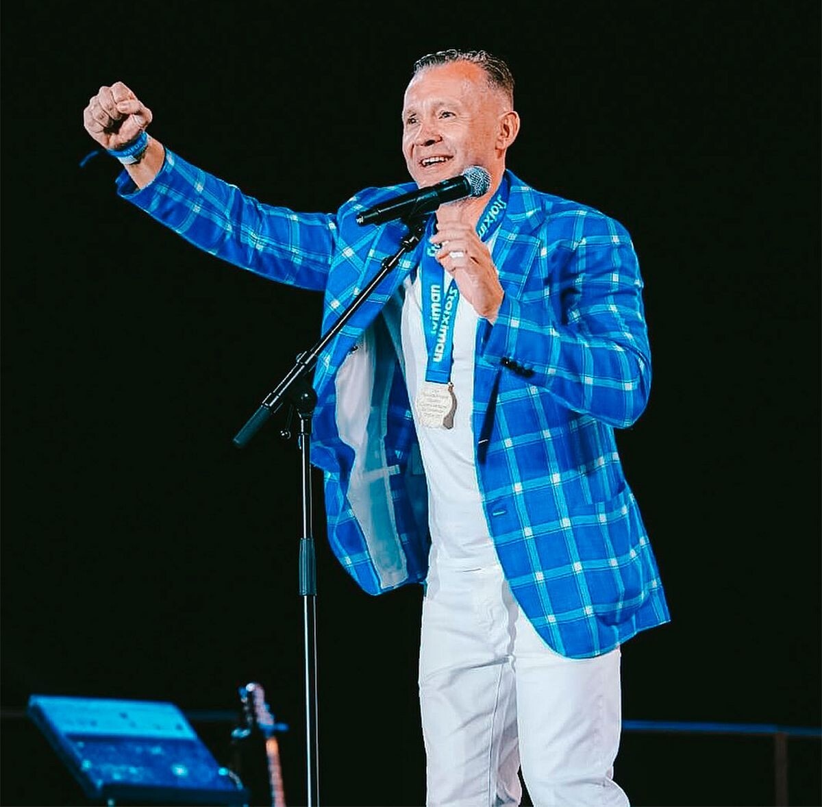 Серёга Копеечка захигает)))