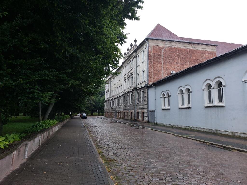 Вот, например, этот фрагмент улочки выглядит очень по-тильзитски