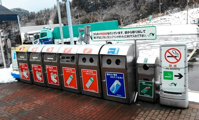 Раздельный сбор успешно работает пока только в Подмосковье, Москве и некоторых регионах. В то время как передовые страны уже накопили опыт сортировки отходов, который может быть полезным.