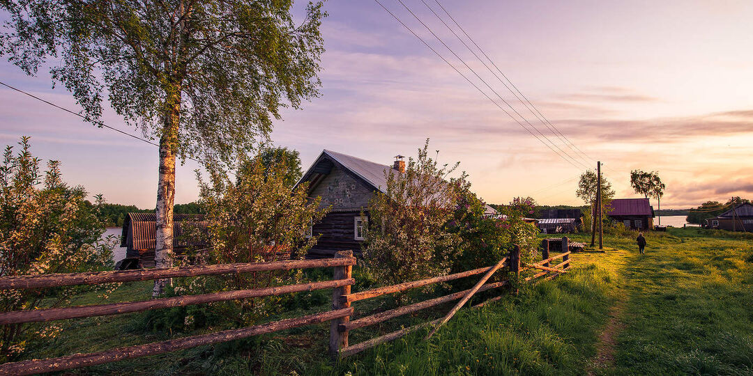 На краю деревни