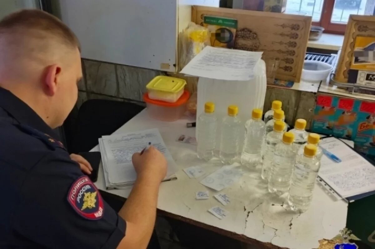    Жителей Самары спасли от 50 литров контрафактного алкоголя