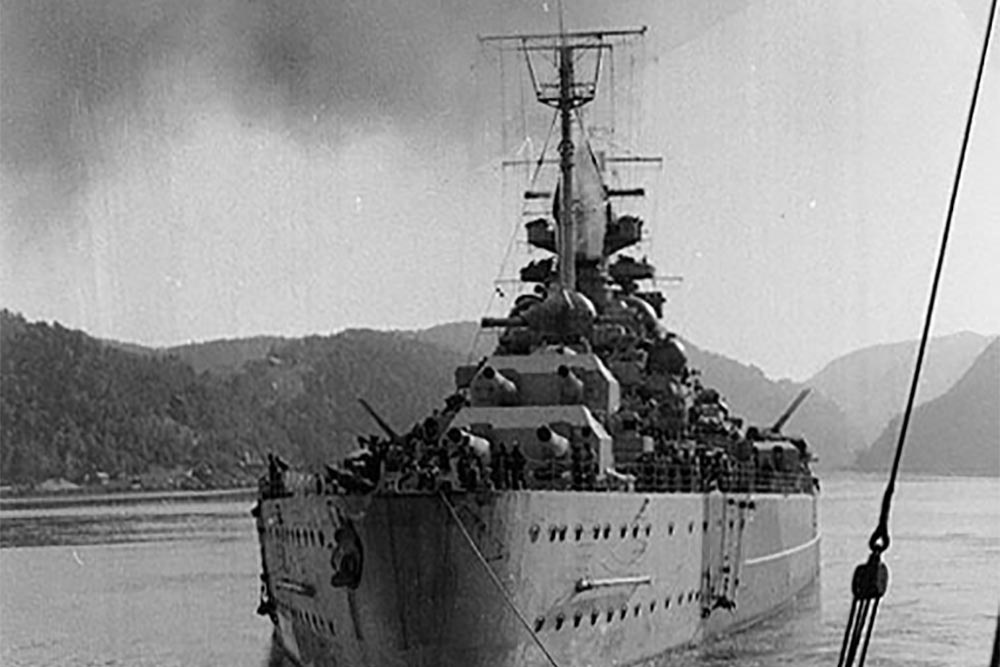    Линкор "Тирпиц". / Фото: wikipedia.org