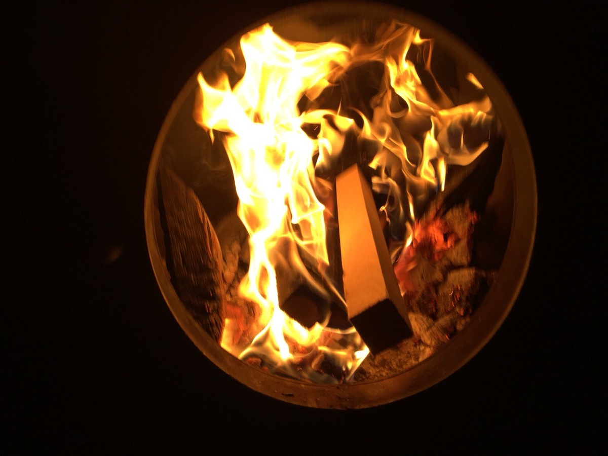 "Стёрты ноги по колени, все песни спеты.
Сколько надо поколений чтобы выйти к свету?"(с) Фото: t.me/izgermani   :)