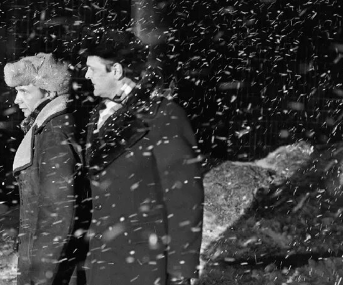 Юрий Яковлев и Андрей Мягков. Фото: кадр со съёмок фильма "Ирония судьбы, или с лёгким паром"