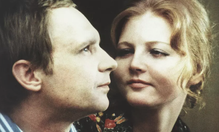 Архивные фотографии со съёмок фильма "Ирония судьбы, или С лёгким паром" и 8 интересных фактов. Что осталось за кадром