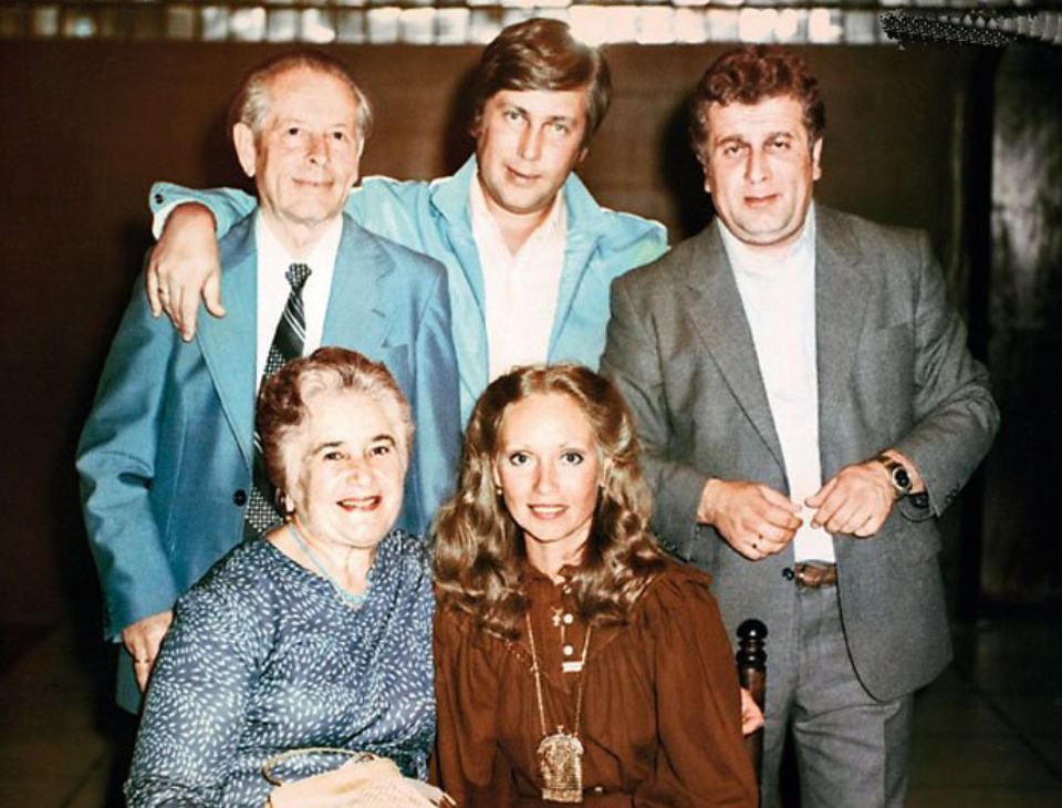 Владимир Винокур с родителями, братом и женой