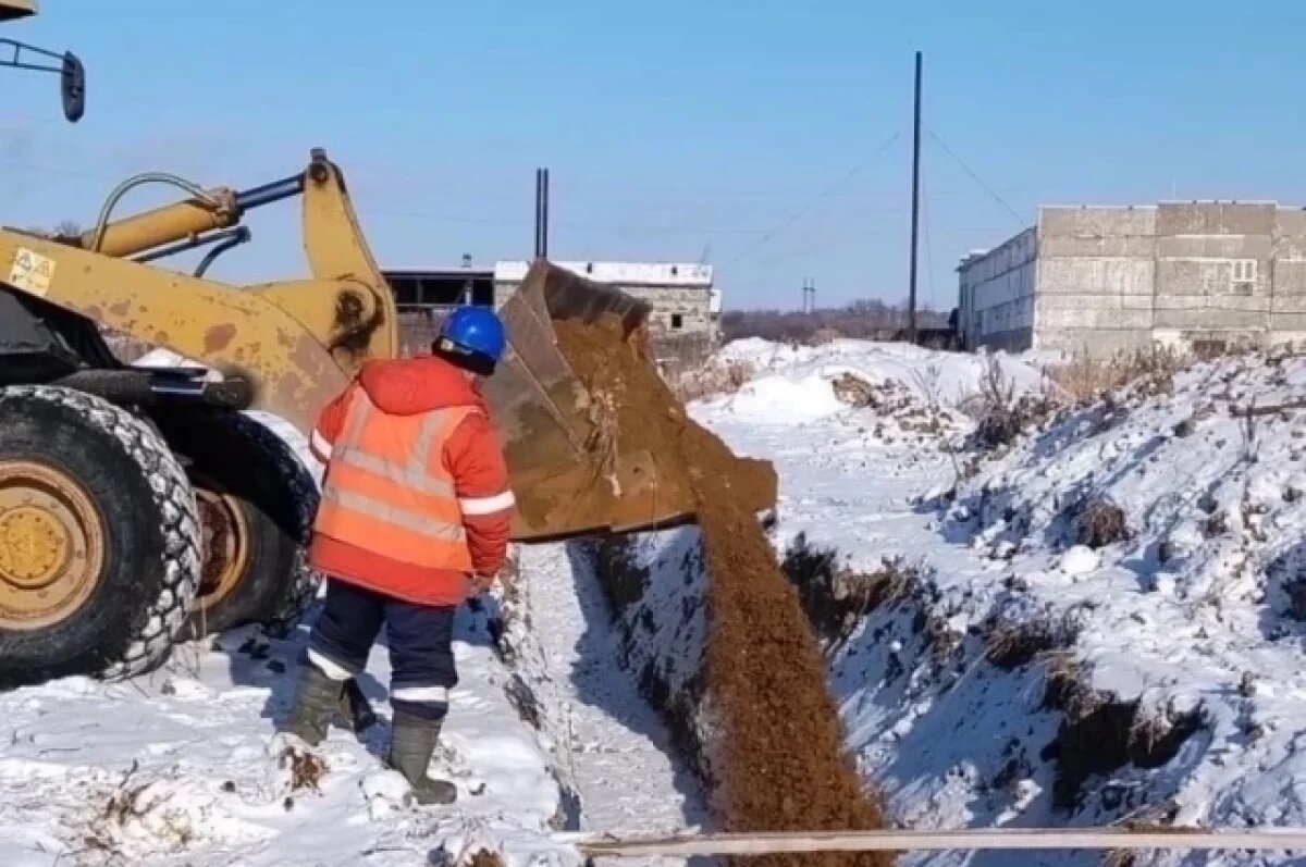    В Южно-Сахалинске строят новый водопровод к району Дальнее