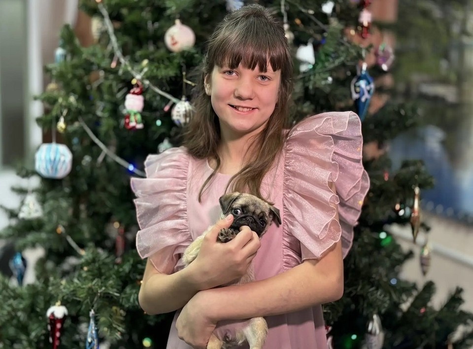    У одиннадцатилетней Маши из поселка Ойский исполнилась мечта. Фото: краевое правительство