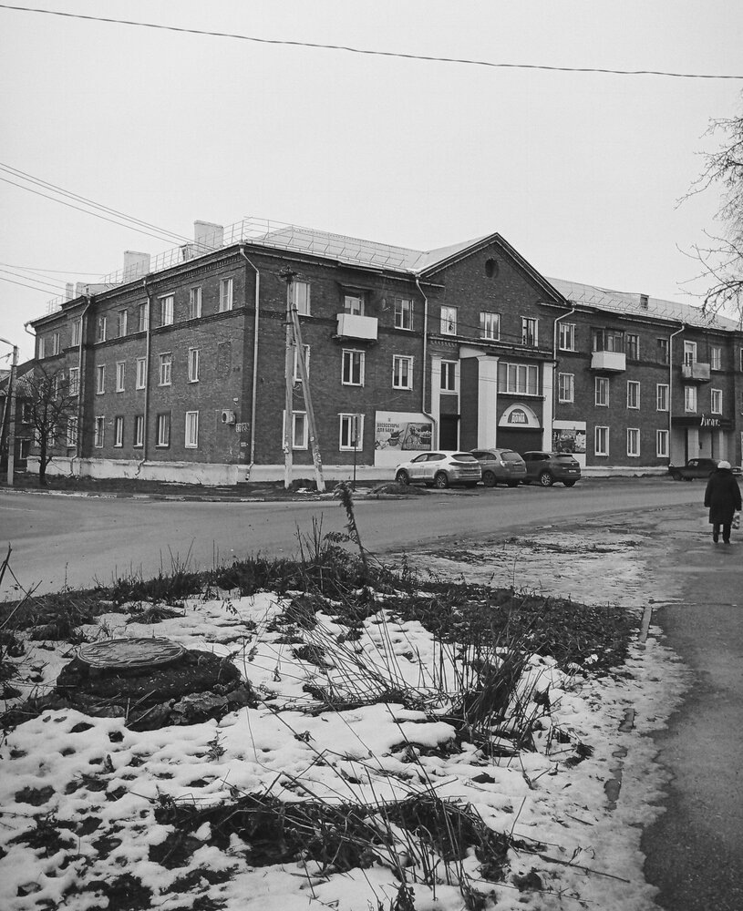 Городской пейзаж в пасмурную погоду.