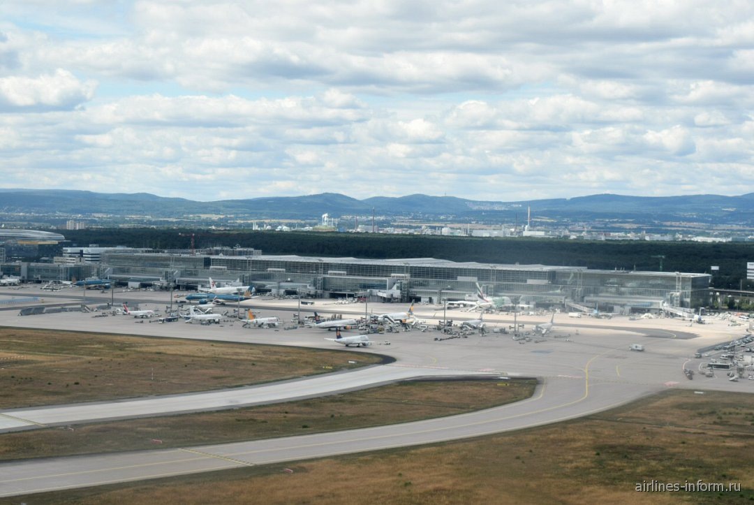    Терминал 2 аэропорта Франкфурт-на-Майне