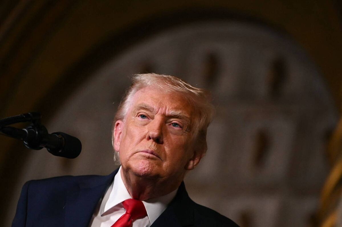 Президент Трамп снова упоминается в документах Эпштейна, на этот раз в связи с тревожными обвинениями со стороны женщины, которые, по словам Белого дома, являются «ложными»(Изображение: AFP через Getty Images)