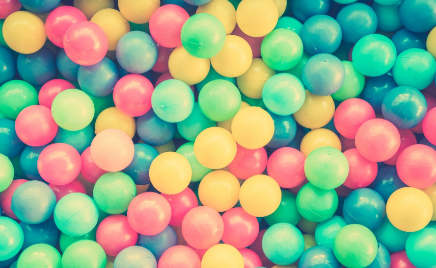 Бассейн с шариком