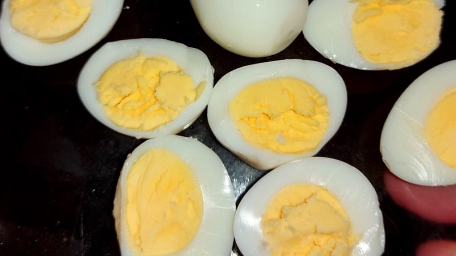 Яйцо при панкреатите: диетический золотой стандарт против жёлтого сердечника