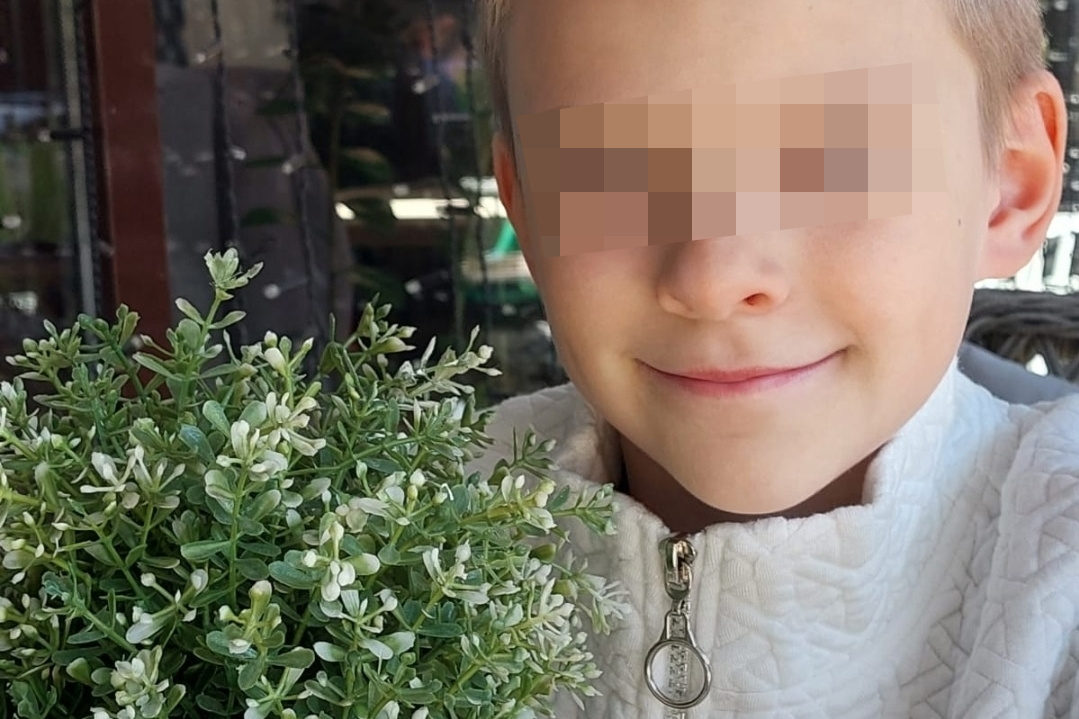 Мальчик остается в тяжелом состоянии. Фото: соцсети