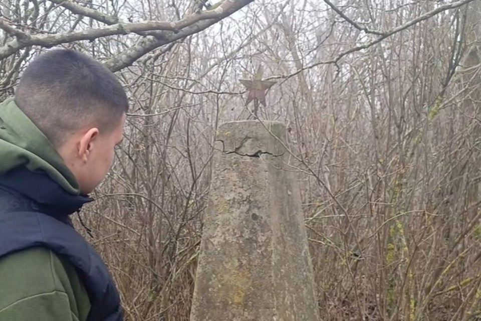    Заброшенный памятник ВОВ восстановят в Куйбышевском округе. Фото: Народный фронт Запорожской области