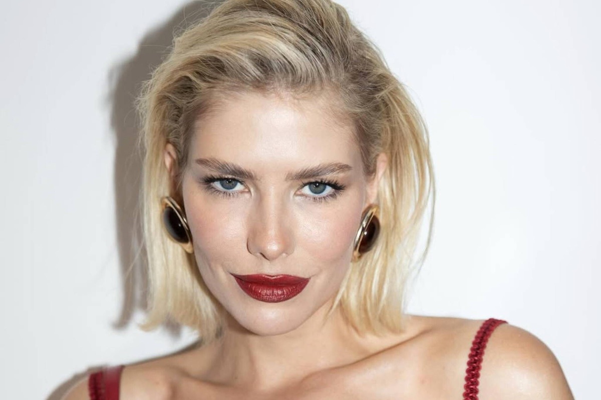     «Я не могу набрать вес»: Елена Перминова объяснила, почему ей поставили капельницу перед отлетом из России