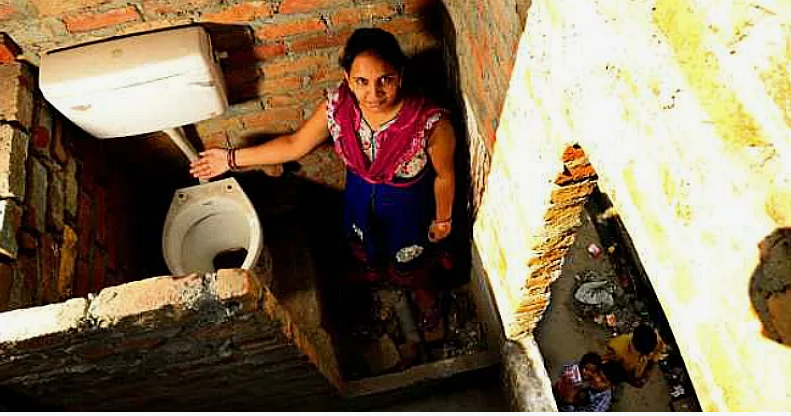 По опросам жителей около 30% туалетов, которые якобы есть, на самом деле нет или не работают и заброшены