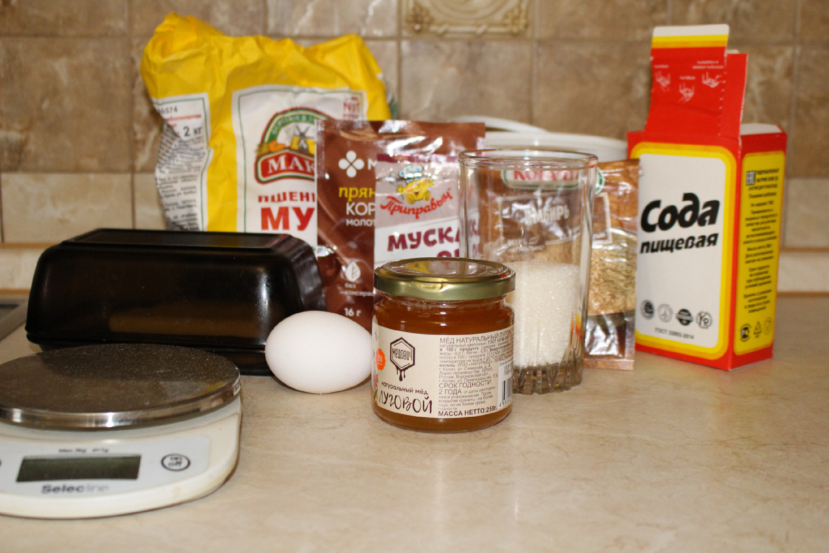 Ингредиенты для пряничного теста