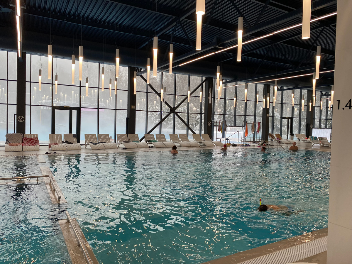 Крытый бассейн 