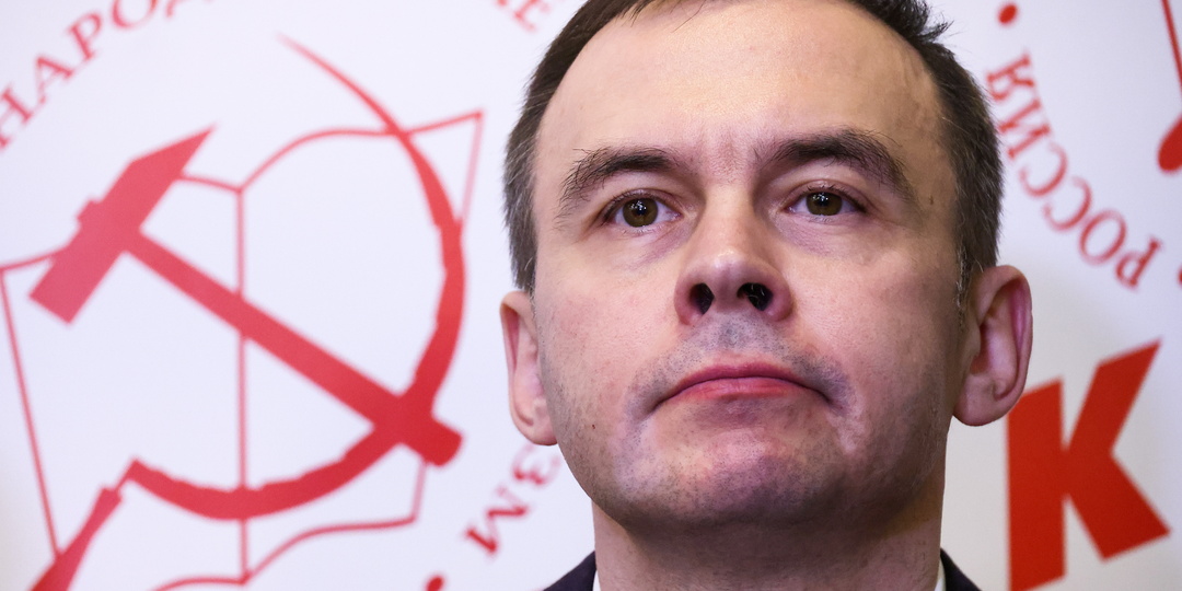 Чиновникам и их семьям предложили запретить иметь недвижимость за рубежом