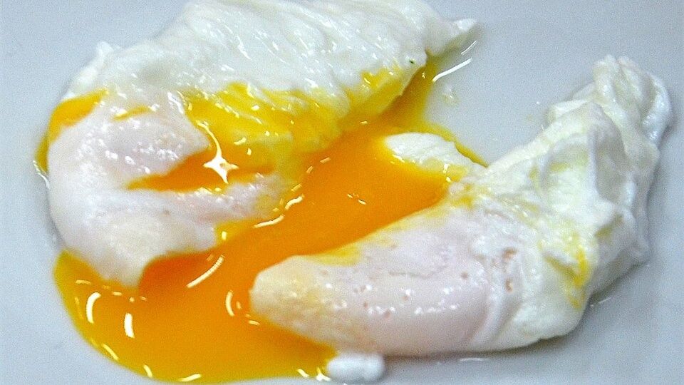 Яйцо - пашот, готовим просто