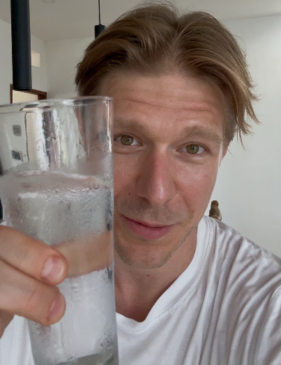    Скриншот видеообращения Никиты Ефремова