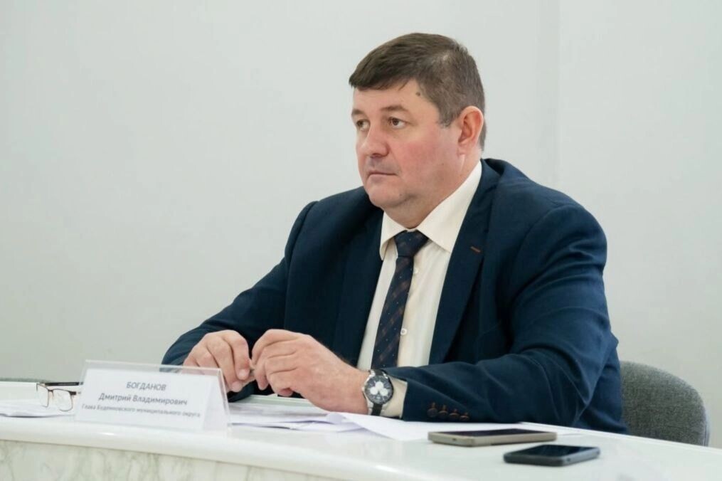    Глава Буденновска Дмитрий Богданов заявил, что по результатам проведенного заседания антитеррористической комиссии округа проверят укрытия и другие объекты   t.me/glava_prikumya